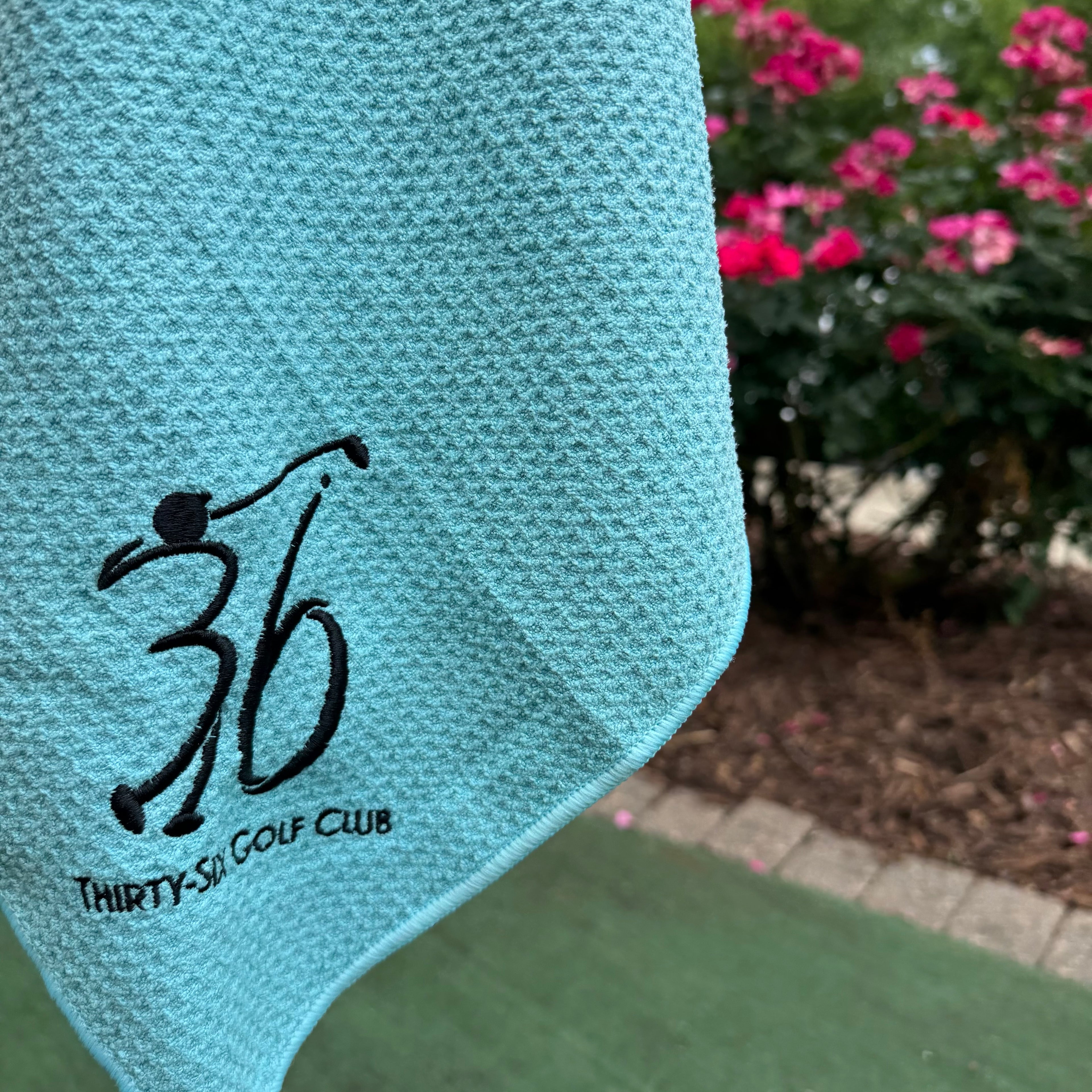 The Caddie - Premium Golf Towel